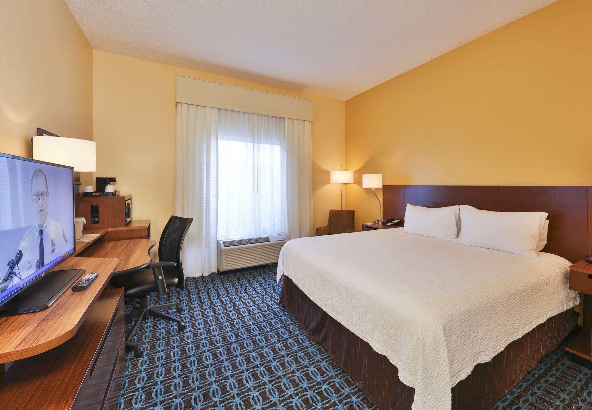 Fairfield Inn By Marriott Lexington Park Patuxent River Naval Air Station Екстер'єр фото
